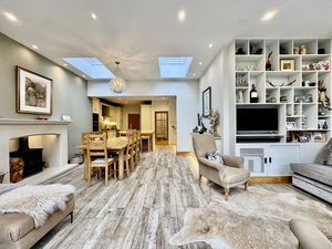 Photo 17- click for photo gallery